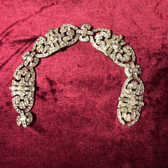 Womans Bracelet, Costume Jewelry - Picture 1 of 4